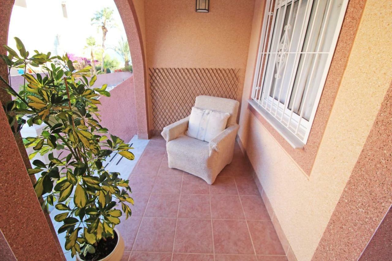 Bungalow Con Terraza, Piscina Y Vistas Al Mar Gran Alacant Kültér fotó
